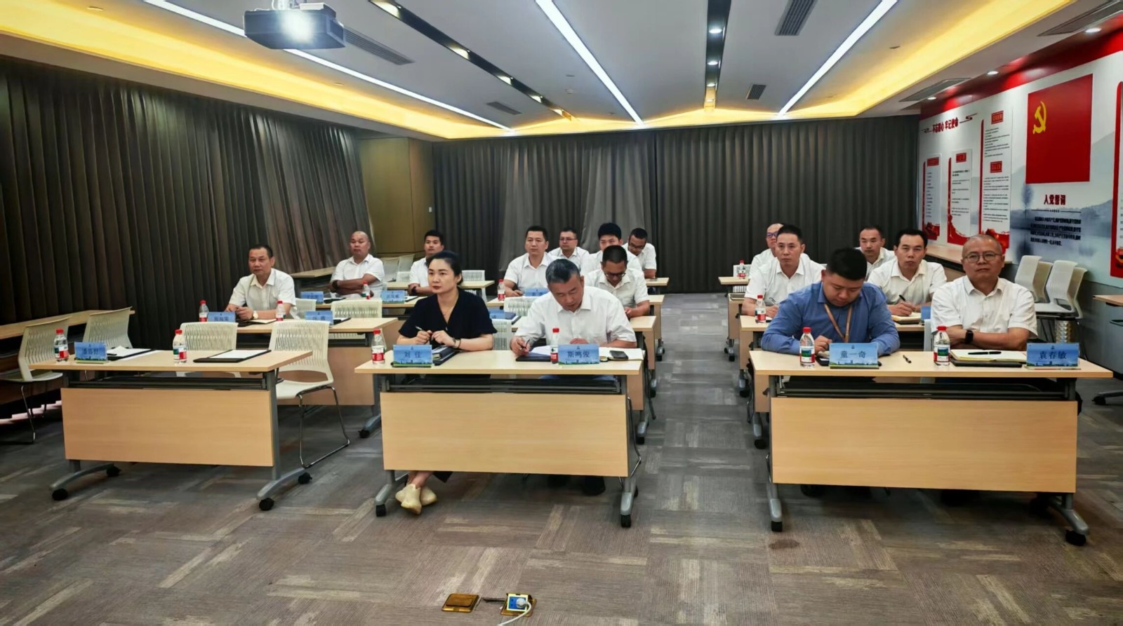 1764566887504061.jpg 1764566887504061.jpg